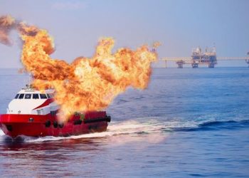 Kapal Angkut Sagu dan Arang Bakau Tujuan Malaysia Terbakar di Kepulauan Meranti, 2 ABK Hilang