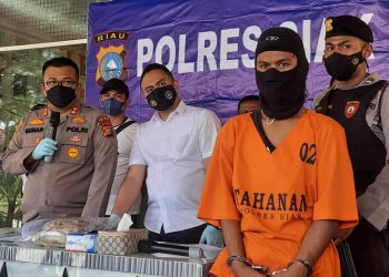 Berkas Lengkap, Tersangka Pembunuhan Siswi SMA di Siak Diserahkan ke Jaksa