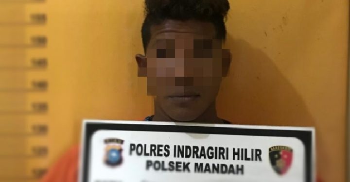 Mabuk, Usai Minta Rokok Pria di Inhil Kejar dan Bacok Tetangga dengan Parang