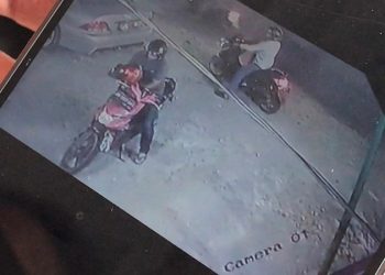 Terekam CCTV, Pelaku Curanmor di Pekanbaru Gondol Motor dan Uang 10 Juta