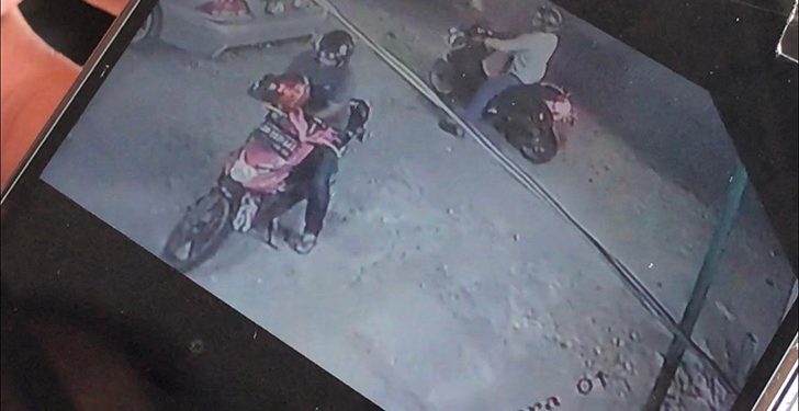 Terekam CCTV, Pelaku Curanmor di Pekanbaru Gondol Motor dan Uang 10 Juta
