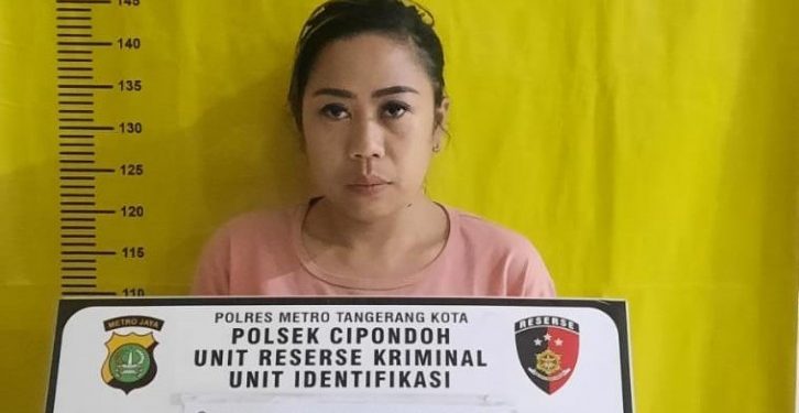 Kocak! Hindari Ancaman Istri Pasangan Selingkuhan, Pelakor Nekat Ceburkan Diri ke Danau Cipondoh