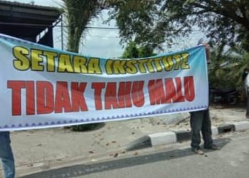 Nyatakan Tak Kenal Setara Institute, Forum Masyarakat Peduli KOPSA-M Demo Kantor Dinas Koperasi Kampar