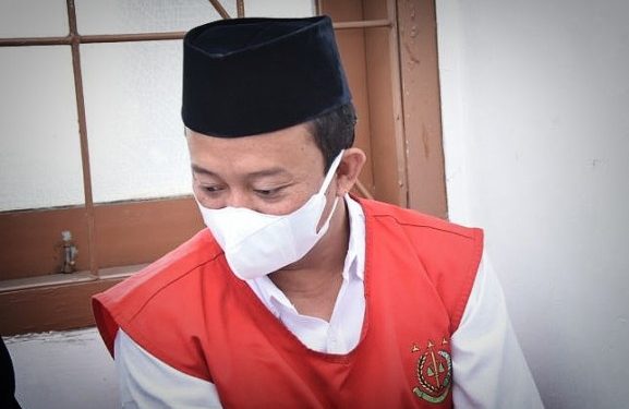 Peci Hitam Herry Wirawan dan Hukuman Penjara Seumur Hidup