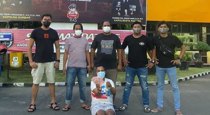 Pura-pura Kenal Pemilik Toko, Modus Penipu Minta Uang kepada Karyawam