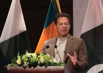PM Imran Khan Janji Beri Hukuman Berat Bagi Massa yang Bunuh Pria dengan Gangguan Mental