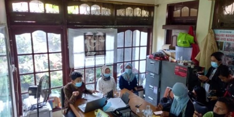 Diduga Mengalami Malapraktek, Anak SD Mengalami Kerusakan Mata karena Diberi Obat Tetes Telingga oleh Puskesmas Ulak Karang