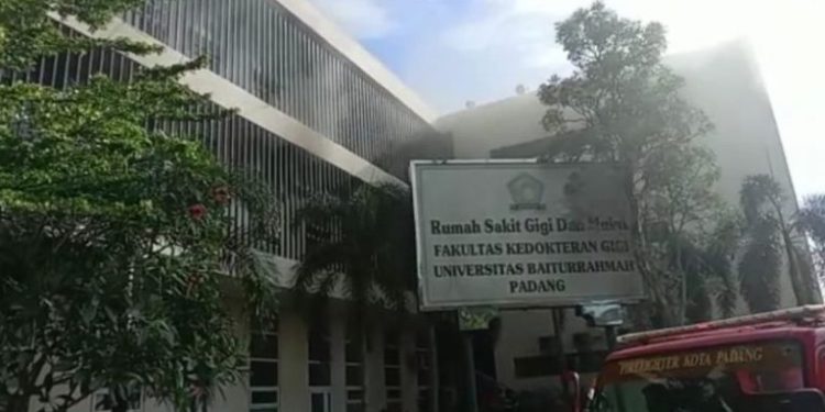 RSGM Universitas Baiturrahmah Padang Terbakar