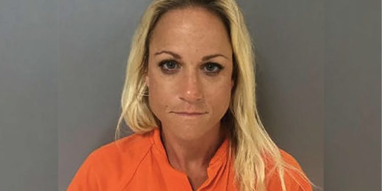 Gak Masuk Akal, Guru Ini Berikan Muridnya Kue yang Sudah Dicampur dengan Air Mani Suaminya