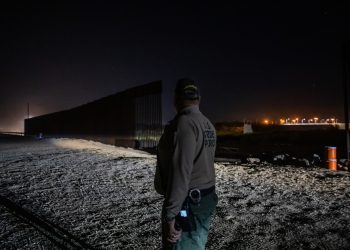 Melarikan Diri, Migran Meksiko Ditembak Mati Agen Patroli Perbatasan Arizona