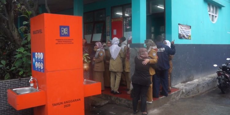 Kesaksian Wakasek saat Guru SDN 032 di Bandung Ditusuk Mantan Suami di Halaman Sekolah hingga Tewas