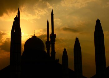 Partai Besar di Indonesia Menolak Pedoman Pemerintah Terkait Pengeras Suara di Masjid