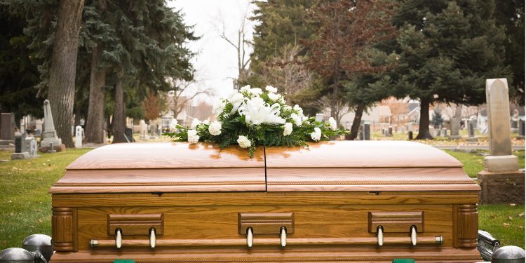 Buka Peti Mati, Ayah Ini Kaget Lihat Bukan Mayat Putranya