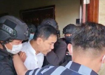 Ahli Digital Forensik Temukan Kata “Khilafah” pada Beberapa Dokumen Barang Bukti di Sidang Munarman