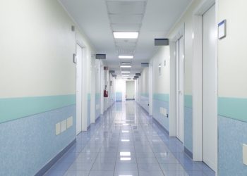 Pasien RSJ Tikam Pegawai Rumah Sakit Jiwa di Leher dan Bahu dengan Logam