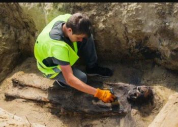 Para Pekerja Proyek Kereta Cepat Inggris Temukan Kuburan Massal dengan Mayat Terpenggal