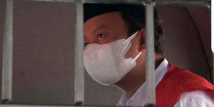 Herry Wirawan Harus Tanggung Ganti Rugi Korbannya, Bukan Negara