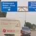 Mobil Lawan Arah di Exit Tol Cikokol Tangerang, Diduga Salah Jalan