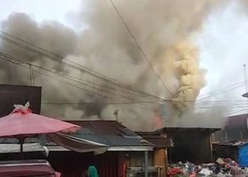 Pasar Bawah Kota Bukittinggi Terbakar, 4 toko Hangus