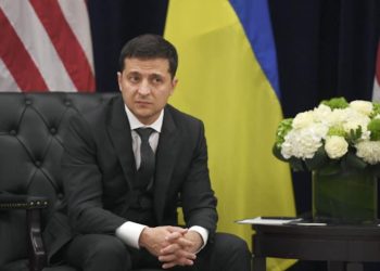 Presiden Ukraina Minta Warganya Jangan Panik di Tengah Ketegangan dengan Rusia