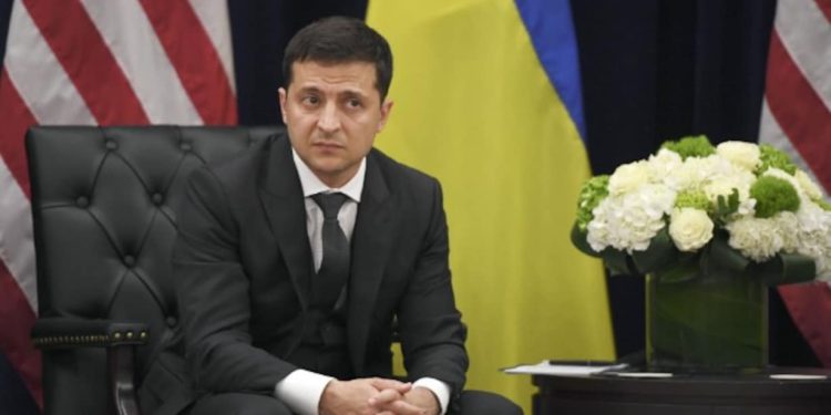 Presiden Ukraina Minta Warganya Jangan Panik di Tengah Ketegangan dengan Rusia