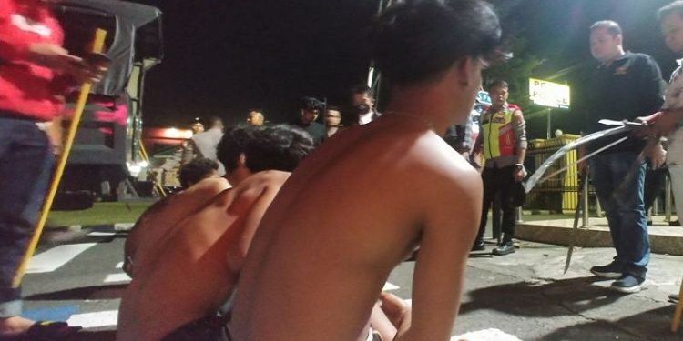 Bawa Parang Sepanjang 50 cm Untuk Tawuran, 2 Pemuda di Padang Jadi Tersangka