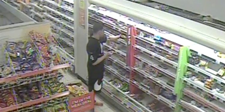 Sinting, Pria Ini Suntikkan Darahnya Sendiri ke Makanan di Supermarket, Termasuk Fillet Ayam dan Buah Apel