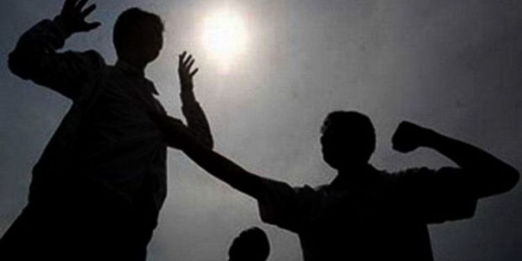 Viral! Rebutan Cewet, Dua pelajar SMK di Bali Baku Hantam