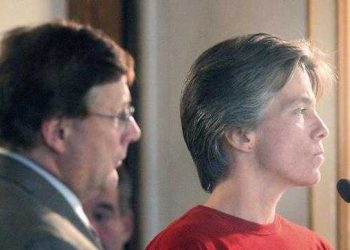 Wanita yang Dihukum dalam Pembunuhan ‘Pemuja Setan’ Memohon untuk Dibebaskan