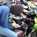 Kesal, Warga di Serpong Tangsel Tangkap dan Ikat Maling Motor di Pinggir Jalan