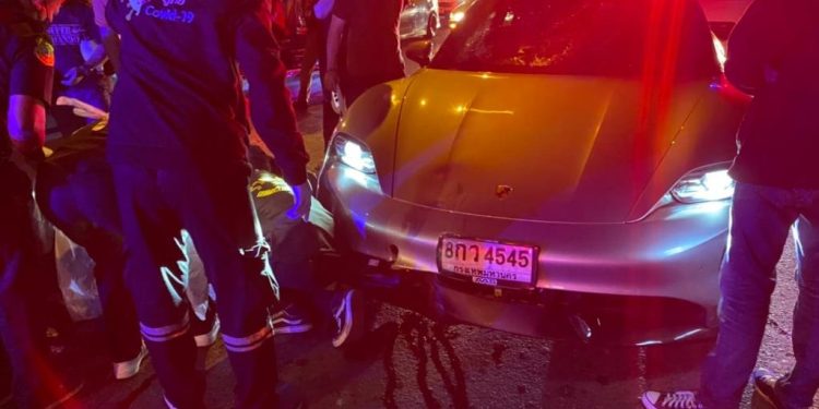 Sumpah Keadilan Bagi Pengungsi Pakistan yang Terbunuh Disambut Dengan Tawa Sinis