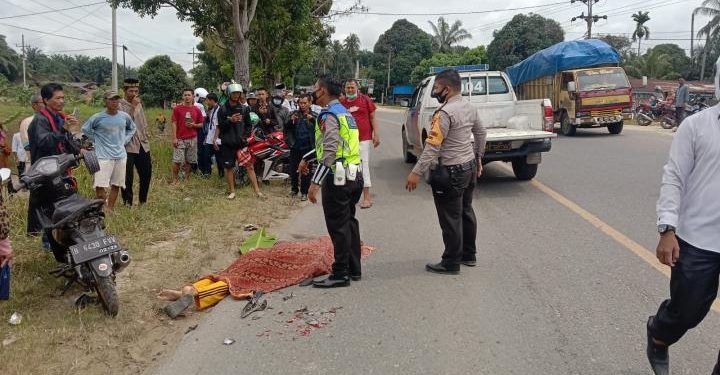 Dilindas Truk, Kakek 73 Tahun Tewas di Tempat, Cucu Patah Kaki