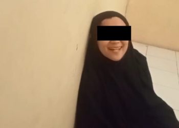 Wanita Ini Tersenyum Lebar Setelah Menggorok Leher Anak-anaknya Sampai Mati