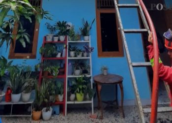 Gegara Korsleting Listrik Rumah Berlantai Dua di Beji Depok Ludes Terbakar