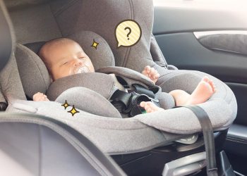 Terikat Sangat Ketat, Bayi Ini Meninggal di Kursi Mobil