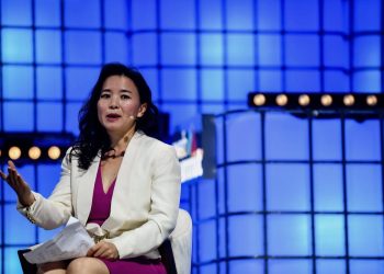 Pengadilan Beijing Adakan Persidangan Tertutup untuk Jurnalis Australia yang Dituduh Memasok Informasi Ilegal