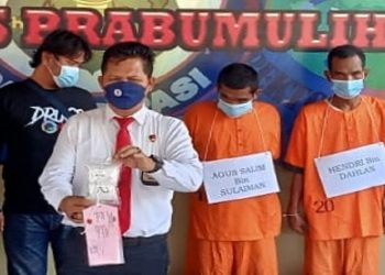 Polisi Temukan 2 Pemakai Sabu Bersenjata Api saat Grebek Pesta Narkoba