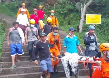 Pelajar SMP Jatuh ke Jurang 20 Meter Usai Melakukan Ritual di kawah Gunung Agung