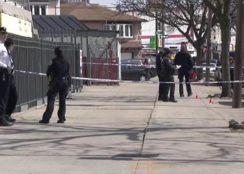 Dua Siswa SMA Ditikam oleh Orang Tak Dikenal di Luar Gedung Sekolah Mereka