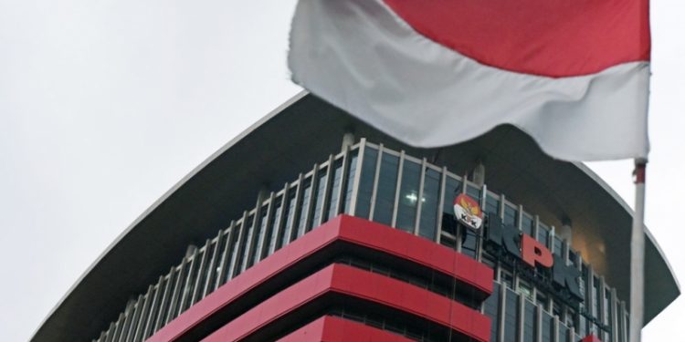 Tiga Direktur Perumda Penajam Paser Utara Diperiksa KPK