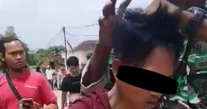 Jalan-jalan Pakai Motor Curian, Warga Pandeglang Nyaris Tewas Dikeroyok Massa