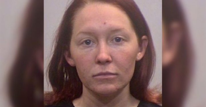 Bunuh Dua Putrinya, Ibu Ini Serahkan Diri ke Polisi