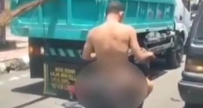 Alami Gangguan Jiwa, Polisi di Buleleng Nekat Mengendarai Motor Dalam Kondisi Telanjang