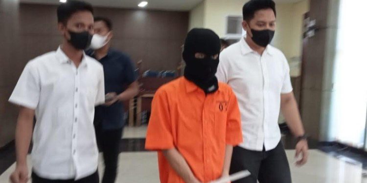 Tak Terima Diputus Kekasih, Pemuda Agam Sebar Foto Vulgar Mantan di Media Sosial