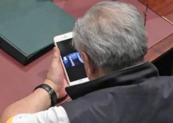 Kedapatan Nonton Video Porno saat Rapat DPR, PDIP Duga HM Dijebak Kiriman WhatsApp