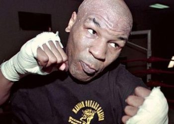 Pengakuan Kerabat Mike Tyson Terkait Insiden Penyerangan Pemuda yang Mengganggu Sang Petinju di Pesawat