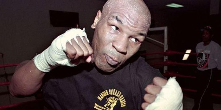 Pengakuan Kerabat Mike Tyson Terkait Insiden Penyerangan Pemuda yang Mengganggu Sang Petinju di Pesawat