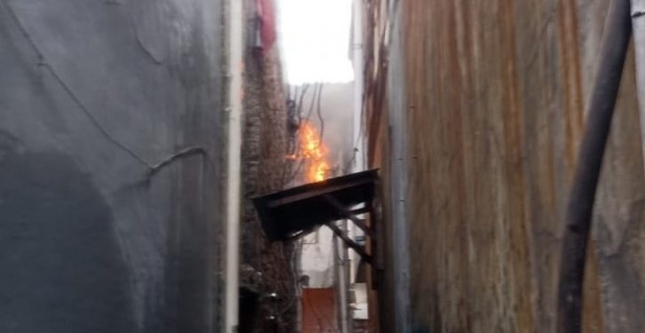 Puluhan Rumah di Tambora Hangus Terbakar, 19 Mobil Damkar Diterjunkan