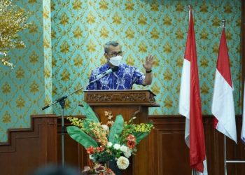 Pemprov Riau Salurkan Beasiswa Rp 11,7 Miliar pada 993 Penerima