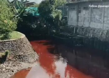 Pemilik Bisnis Tie-dye Ditangkap Karena Mengubah Air Sungai di Bali Menjadi Merah Darah